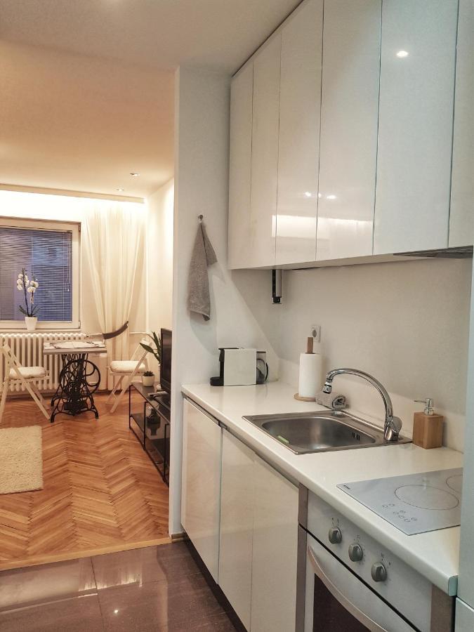 Uma- Urban Mini Apartment スコピエ エクステリア 写真